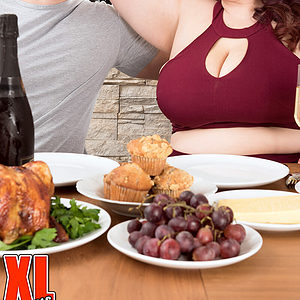 Big girl Jordynn LuXXX takes a big cock in hand over dinner